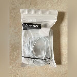 *BRAND NEW* Insten Apple White iPhone Charger With Block And Headphones Bundle!!